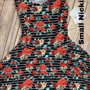 LuLaRoe Nicki Dress Small NWT